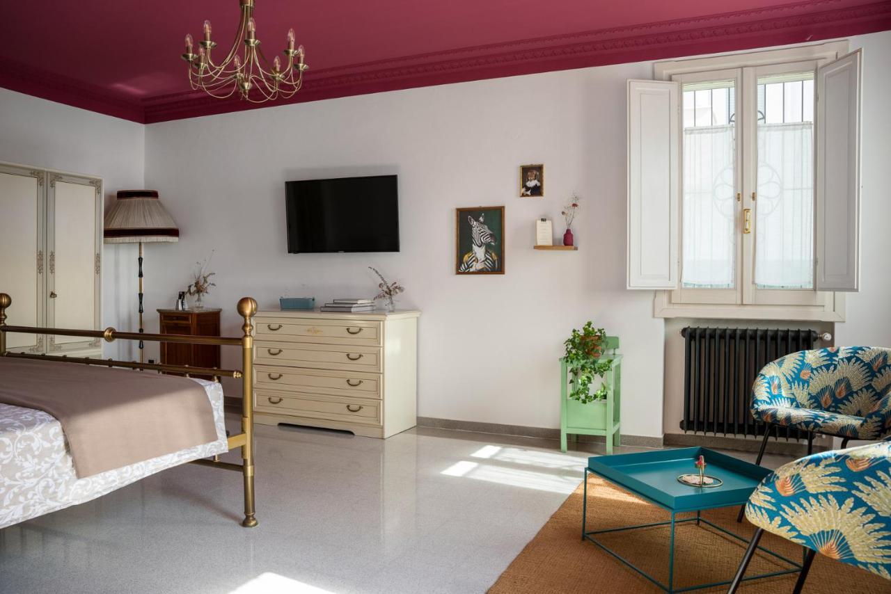 B&B Villa Ebe 산타르칸젤로 디 로마냐 외부 사진
